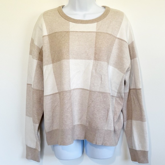 Tahari Sweaters - TAHARI Cream and Tan Checkered Long Sleeve Crewneck Sweater XL